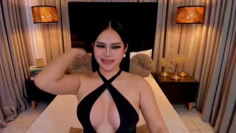 Snapshot of hennessygoddess69 chatting on 11-20-25, 03:56 HENNESSY online show from 11-20-25, 03:56