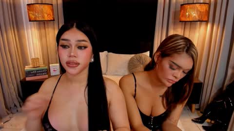 Snapshot of hennessygoddess69 chatting on 11-26-25, 02:45 HENNESSY online show from 11-26-25, 02:45