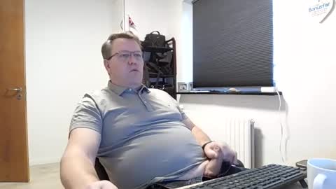 henrikrp1971 online show from 01-24-25, 12:10