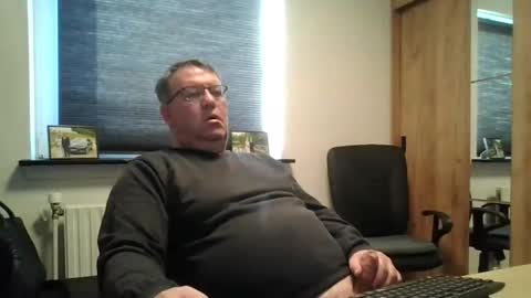 Snapshot of henrikrp1971 chatting on 02-14-26, 02:58 henrikrp1971 online show from 02-14-26, 02:58