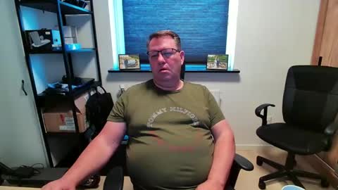 Snapshot of henrikrp1971 chatting on 04-11-26, 10:08 henrikrp1971 online show from 04-11-26, 10:08