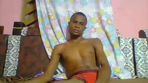 Adrian Honey online show from 12-05-24, 06:22