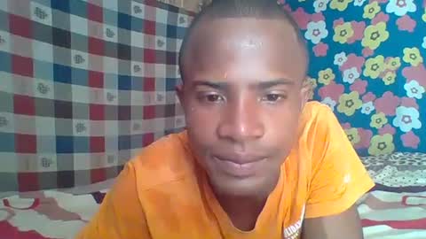 Adrian Honey online show from 01-04-25, 07:34