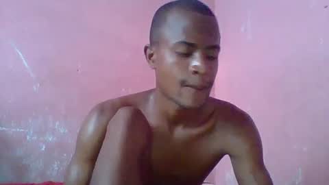 Adrian Honey online show from 01-08-25, 07:55