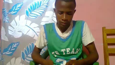Adrian Honey online show from 02-18-25, 04:37