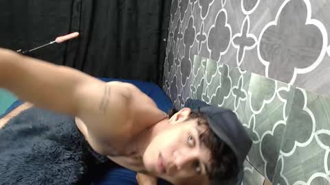 Snapshot of henry_gandy chatting on 02-28-25, 02:31 HENRY GANDY online show from 02-28-25, 02:31