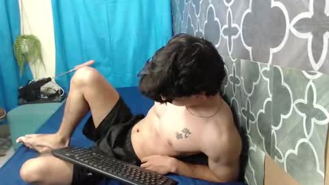 Snapshot of henry_gandy chatting on 03-03-25, 02:04 HENRY GANDY online show from 03-03-25, 02:04