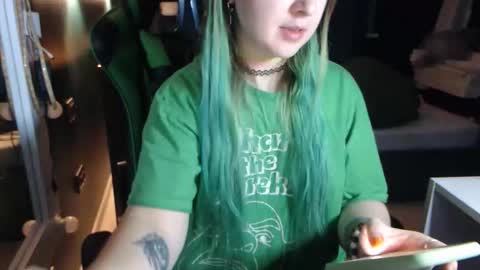 Hentaishiing online show from 11-18-25, 04:55