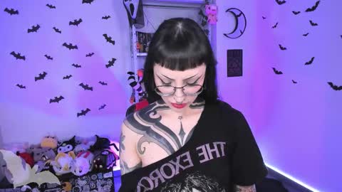  Marie  online show from 10-30-25, 02:35