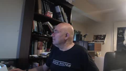 mature online show from 12-05-24, 10:44