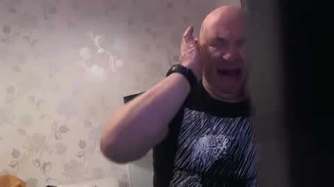 mature online show from 11-24-25, 05:40