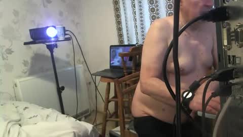 mature online show from 01-12-26, 08:52