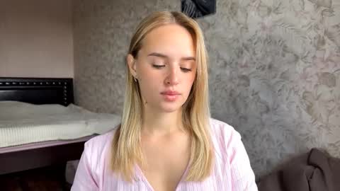 Sylvia online show from 09-12-25, 08:14