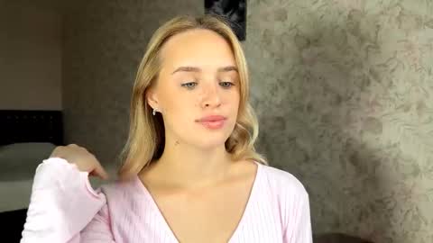 Sylvia online show from 09-20-25, 07:09