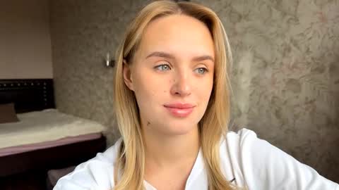 Sylvia online show from 10-03-25, 08:22