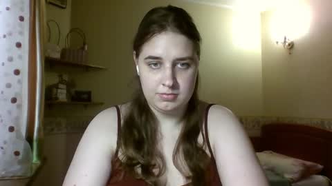 hess_luna_ online show from 10-10-25, 09:08