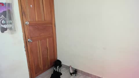 Snapshot of hesttia_ chatting on 12-14-25, 08:57 hesttia_ online show from 12-14-25, 08:57