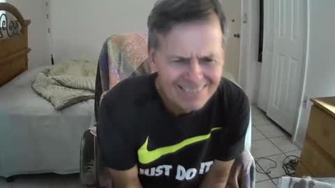 hewes1 online show from 12-06-24, 01:00