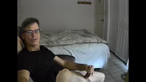 hewes1 online show from 12-21-24, 11:01