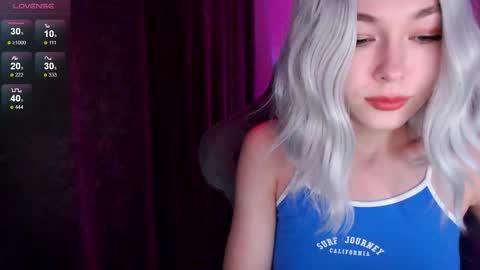 Snapshot of hey_nora_ chatting on 10-12-25, 07:46 Nora online show from 10-12-25, 07:46