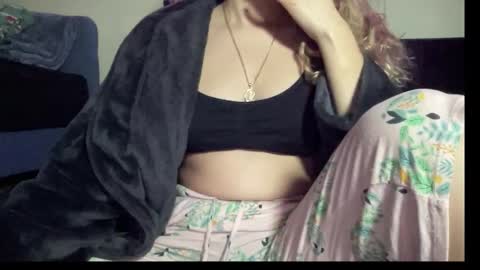 Blue  online show from 01-08-26, 06:48