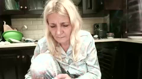 Heyheygrey online show from 11-04-25, 05:50