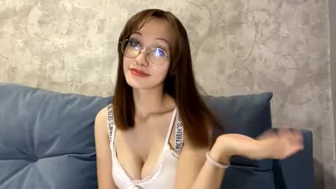 Im Alice since birth  online show from 11-21-25, 08:35