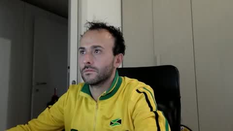 hhombre online show from 12-18-25, 02:01