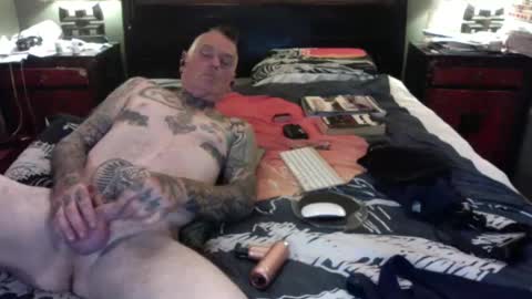 Snapshot of hiasallfuk13 chatting on 12-22-24, 03:11 HARDCORE13 online show from 12-22-24, 03:11