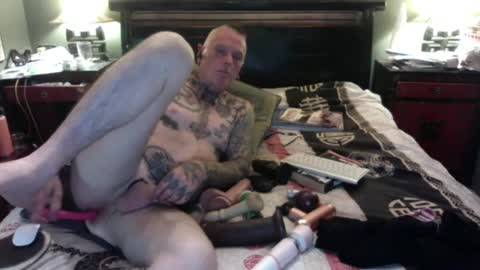 Snapshot of hiasallfuk13 chatting on 01-04-25, 06:19 HARDCORE13 online show from 01-04-25, 06:19