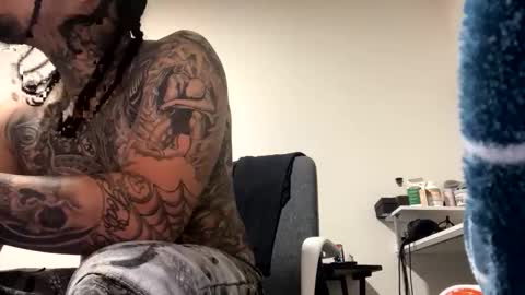 hihello300 online show from 01-13-26, 07:13