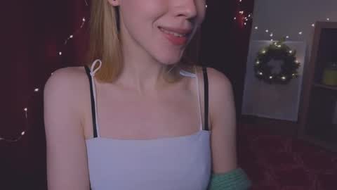 Chloe online show from 12-04-24, 08:40