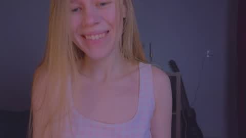 Chloe online show from 02-08-25, 04:47