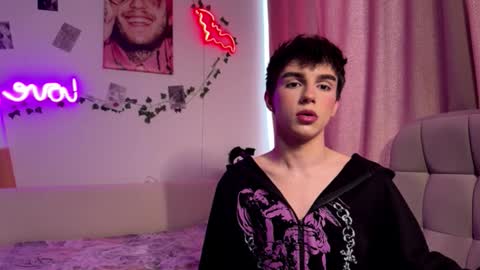 Snapshot of hiidear chatting on 02-19-26, 09:38 twinkvadusha online show from 02-19-26, 09:38