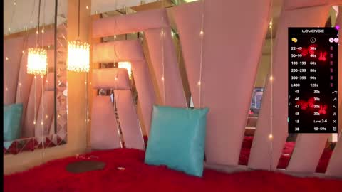 Snapshot of hijabimilf chatting on 12-11-24, 05:37 Thanna online show from 12-11-24, 05:37