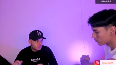 hikalev online show from 11-22-25, 04:22