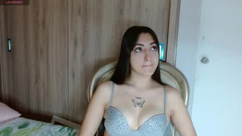 hilary thompson online show from 12-11-24, 02:00