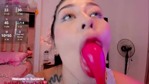 LUNA new account  FOLLOW ME online show from 10-02-25, 08:16