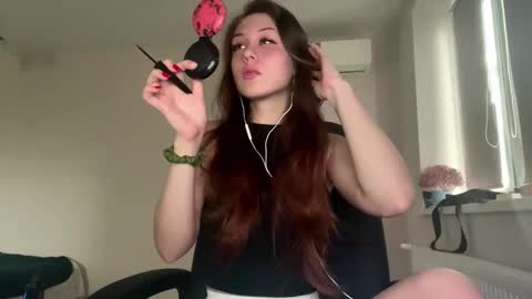 Hi Im Elizabeth online show from 10-16-25, 12:06