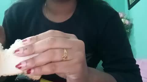 himuhimu22 online show from 12-25-24, 12:37