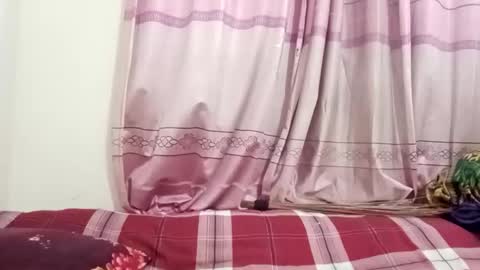 himuhimu22 online show from 10-12-25, 04:17