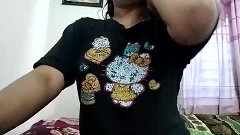 himuhimu22 online show from 12-23-25, 08:45