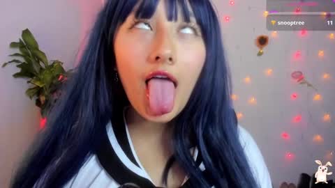 hinata online show from 12-05-24, 08:33