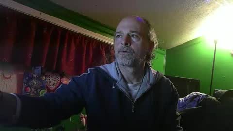 hippiedad333 online show from 02-18-26, 11:11