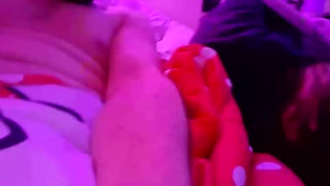 hippiesfucking online show from 01-15-26, 11:48