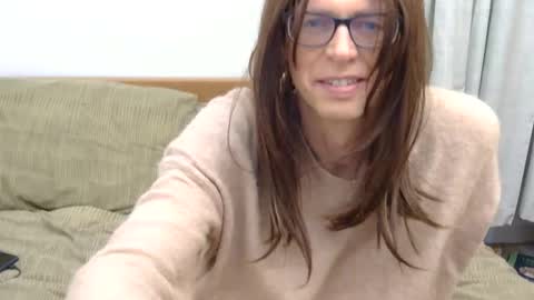 Snapshot of hiriley chatting on 11-04-25, 10:31 HiRiley online show from 11-04-25, 10:31