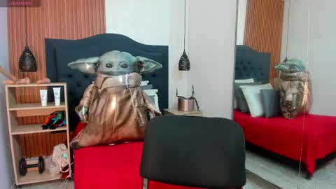 Snapshot of hisoka_0 chatting on 10-14-25, 10:54 Hisoka online show from 10-14-25, 10:54