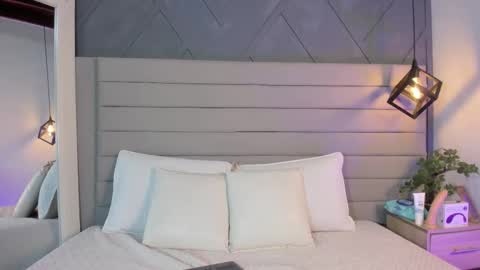 Snapshot of hisoka_0 chatting on 11-02-25, 12:07 Hisoka online show from 11-02-25, 12:07