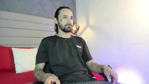 Snapshot of hisoka_0 chatting on 11-11-25, 03:06 Hisoka online show from 11-11-25, 03:06