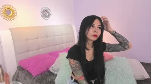 hiyakasudere_ online show from 10-10-25, 06:29